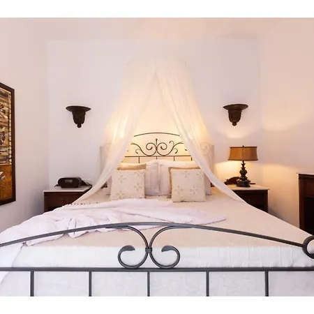 Sunrock - Menexes Stelida (Naxos)