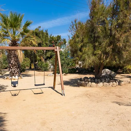 Sunrock - Menexes מלון דירות Naxos City