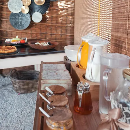 Sunrock - Menexes Naxos City