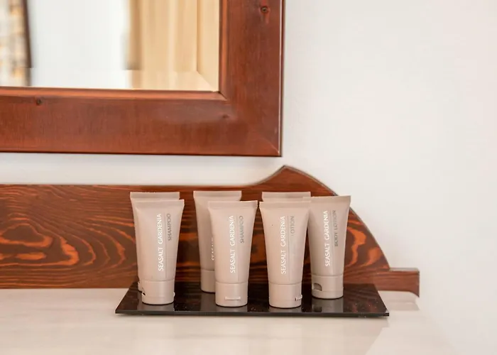 Sunrock - Menexes Naxos City